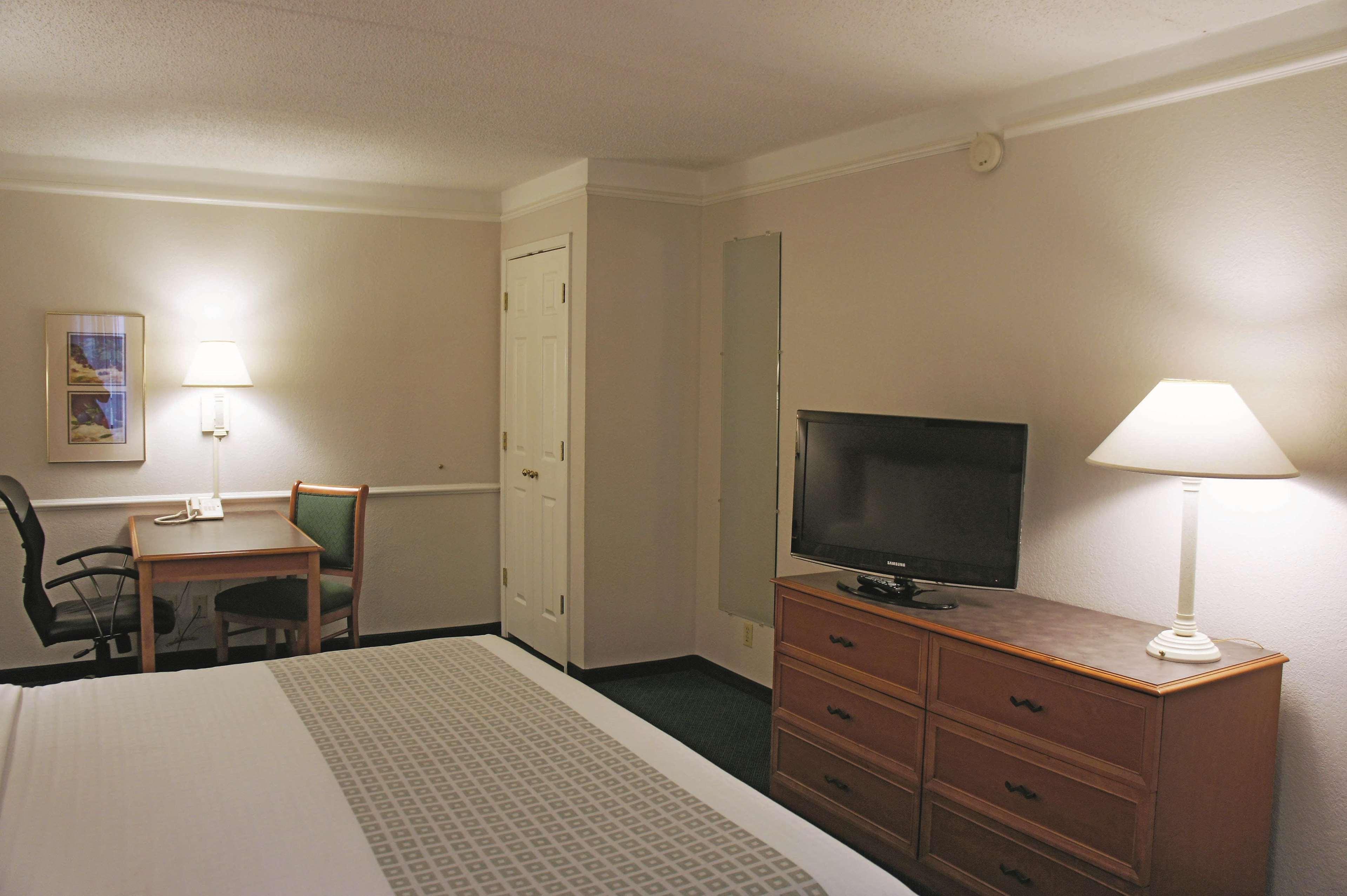 La Quinta Inn By Wyndham Фармингтон Экстерьер фото
