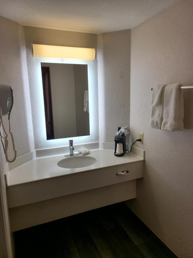 La Quinta Inn By Wyndham Фармингтон Экстерьер фото